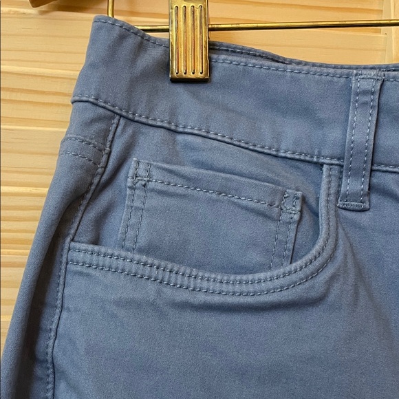 NWT LOFT Women's Straight Leg Blue Jeans - Picture 4 of 9